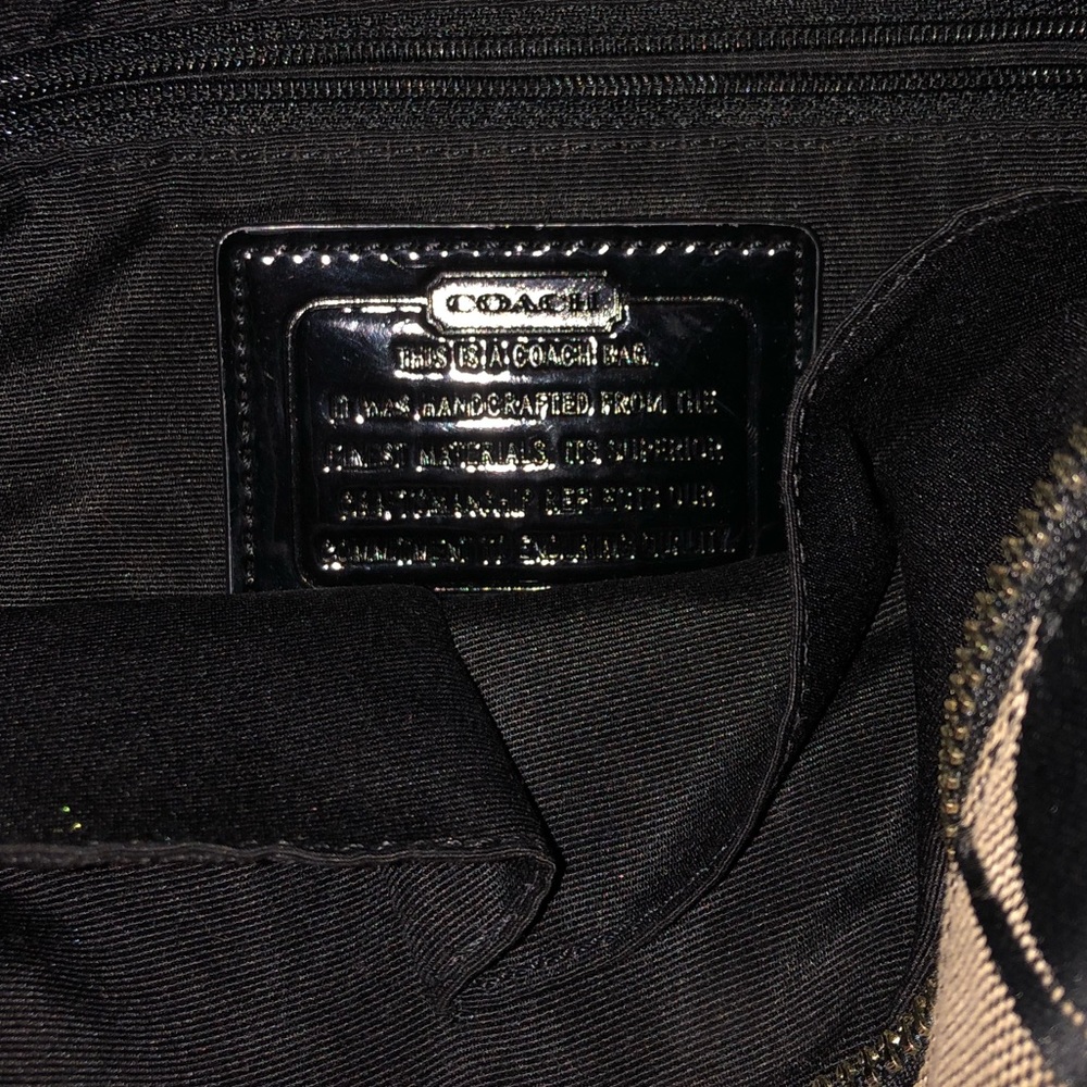 Coach Purse. - Picture 4 of 6